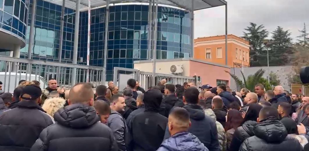 Policia e Tiranës: Ngjarjet e 12 Shkurtit 2025 pranë Gjykatës së Posaçme kaluan pa probleme 1 23