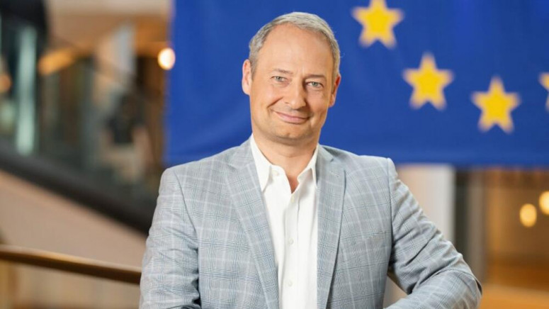 Urime Kurtit për rizgjedhjen, shpresoj në ringjalljen e dialogut mes Kosovës dhe Serbisë 1 Andreas Sider