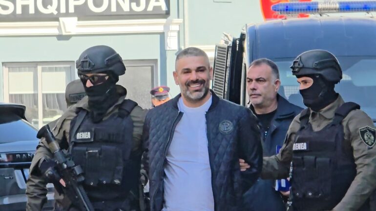 Safet Bajri arrestua për vrasjen e Fatbardh Licit në 2018, saga e vrasjeve mes dy fiseve që “përgjakën” Shkodrën 1 safet bajri 9 770x433 1