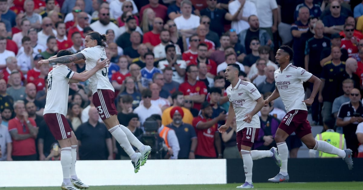 Falë Portës së Këndit – Triumfet e Arsenalit në fillim kundër Man United