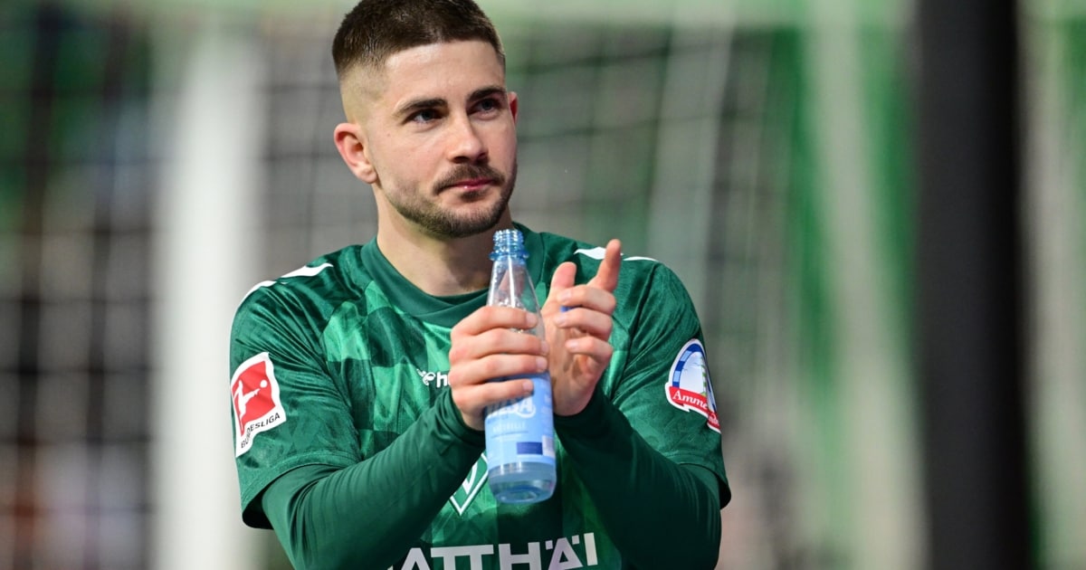 Klubi i Premier League në Gazetën e Legjionareve të Legionnaire Schmid On-Crown