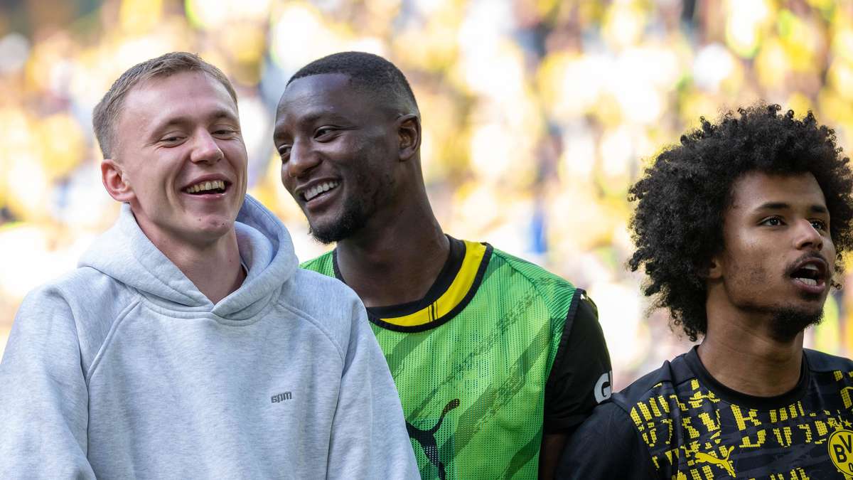 Lojtar sulmues i BVB para një ndryshimi të mundshëm të befasisë në Angli? Lojtar sulmues i BVB para një ndryshimi të mundshëm të befasisë në Angli?