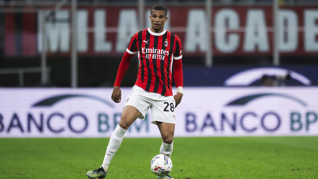 Thiaw para se të transferohej në Angli