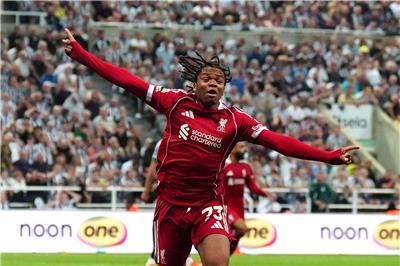 Si Rooney: Liverpool feston "Wunderkind" Ngumoha