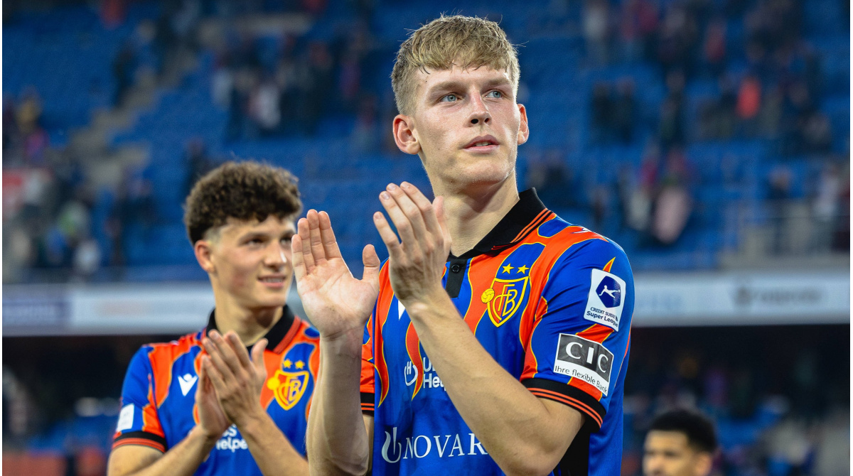 FC Augsburg e rikthen Kade në Gjermani – falë një kontrate të shkurtër të mbetur, transferim të moderuar FC Augsburg e rikthen Kade në Gjermani – falë një kontrate të shkurtër të mbetur, transferim të moderuar