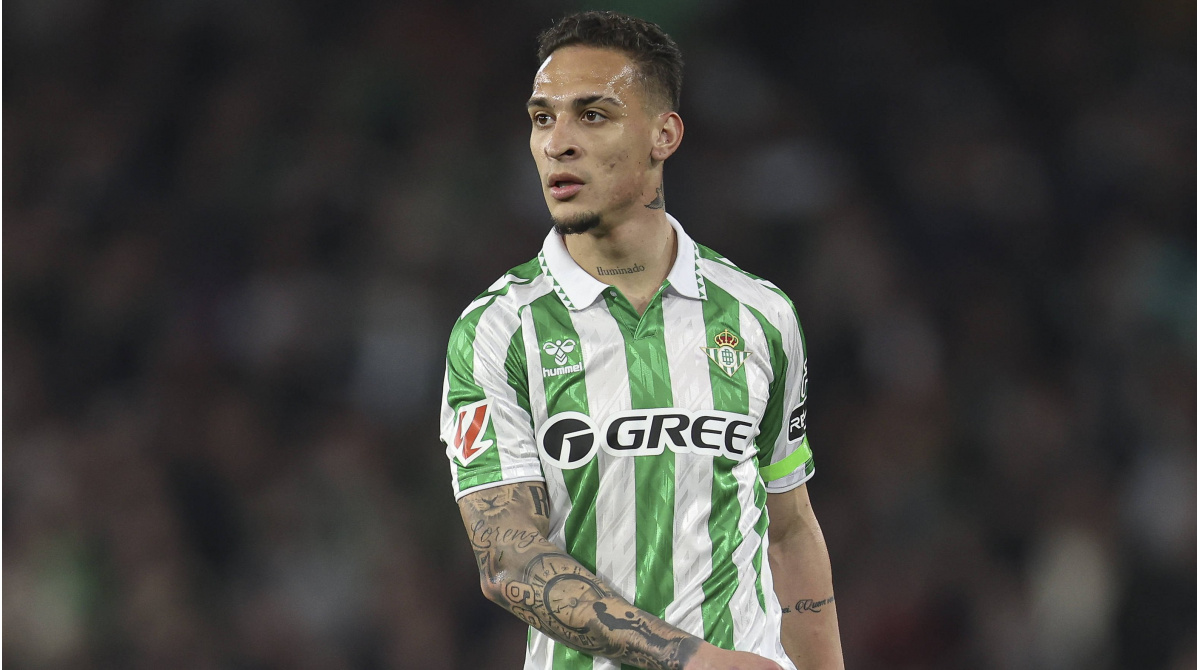 Man United pranon ofertën e betis për Antony-Big Transferminus