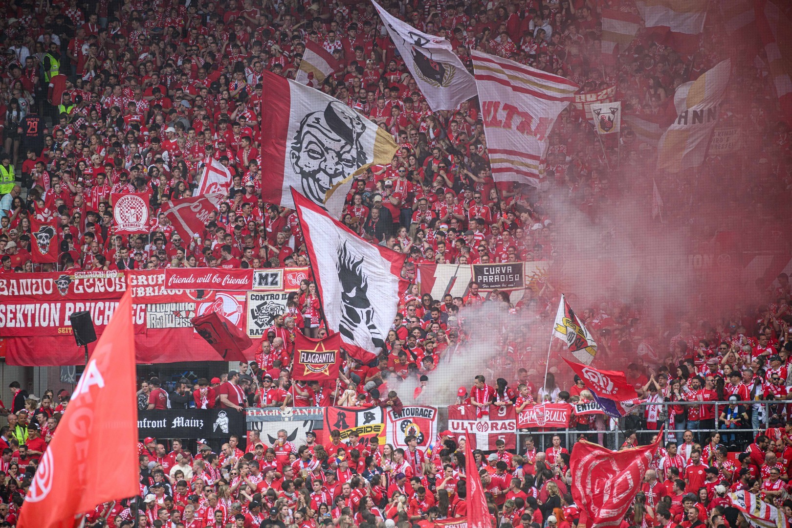 Legjenda e Bavarisë Oliver Kahn beson se Bundesliga ka humbur tërheqjen në krahasim me Premier League –