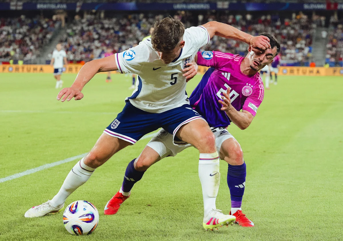 Bundesliga – Mbrojtës i ri? U21 Kampion Evropian në Dortmund në Bisedë – Sport