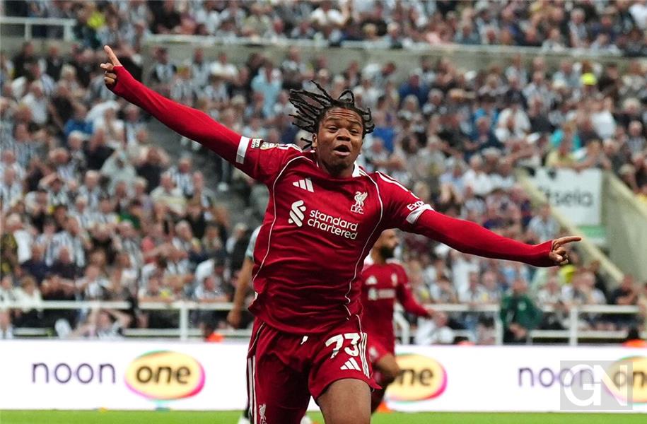 Si Rooney: Liverpool feston “Wunderkind” Ngumoha