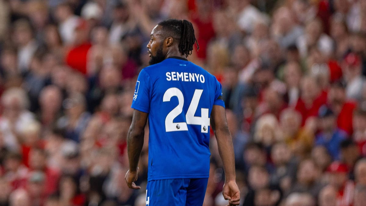 Lojtari Bournemouth i Liverpool -it i fyer