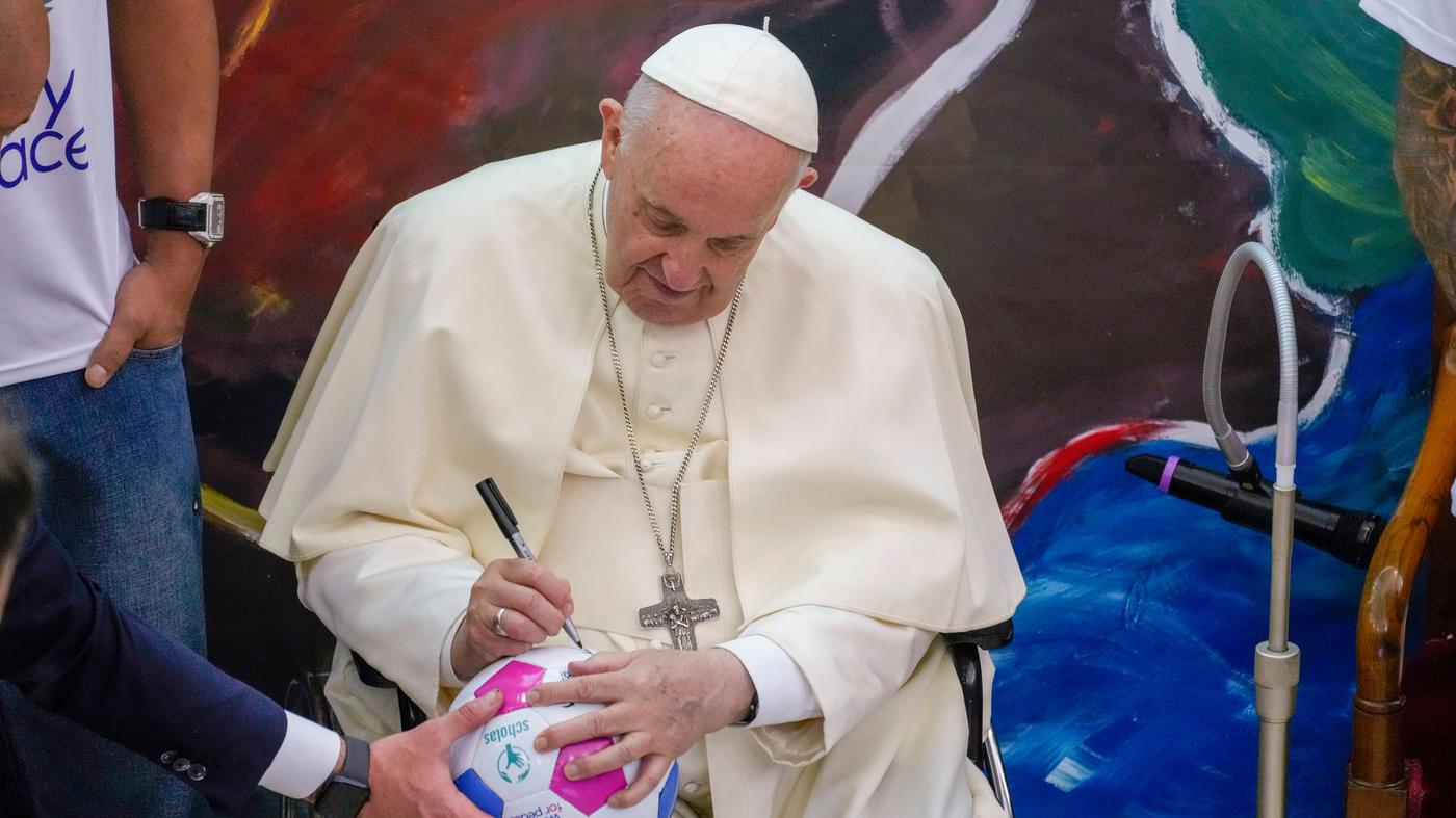 Seria A Lojëra të shtruara pas vdekjes së Papës Françeskut