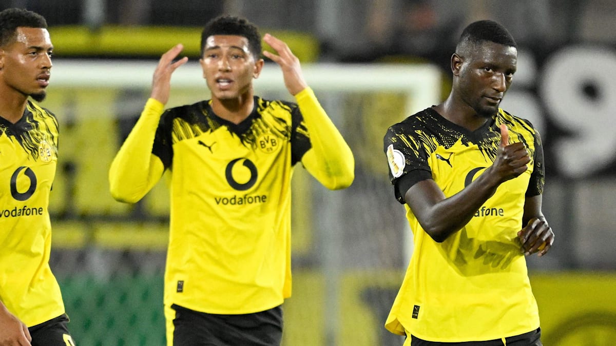 topshot dortmund s guinean forwar