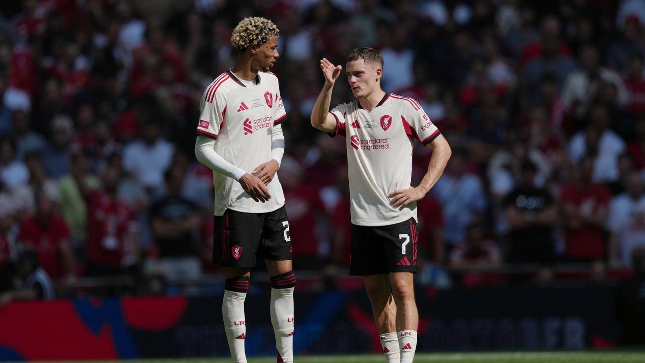 Futbolli: "Liga e Fermerëve"? Bundesliga ndjen fuqinë e transferimit të Anglisë