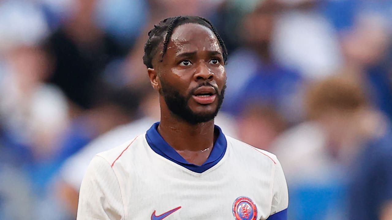 Premier League: Raheem Sterling nuk duhet të hajë ose të stërvitet me yjet e Chelsea | sport