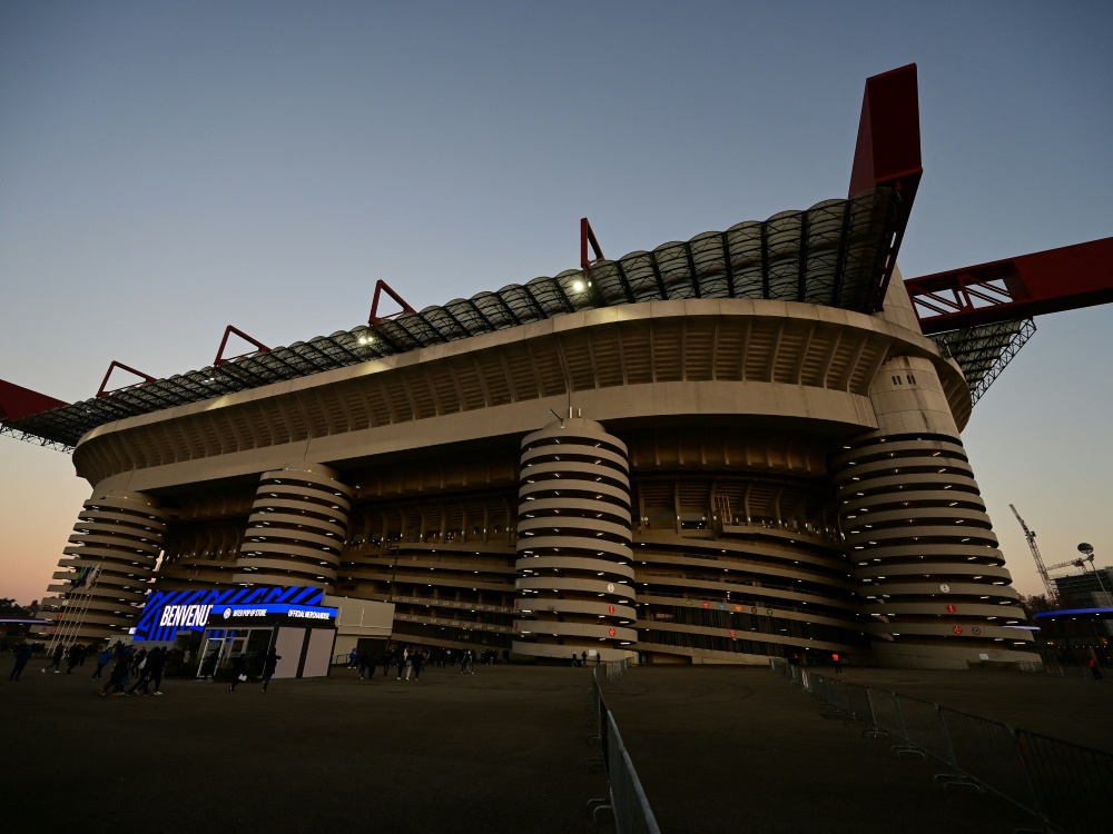 Drita e gjelbër për shitjen e Stadiumit San-Siro