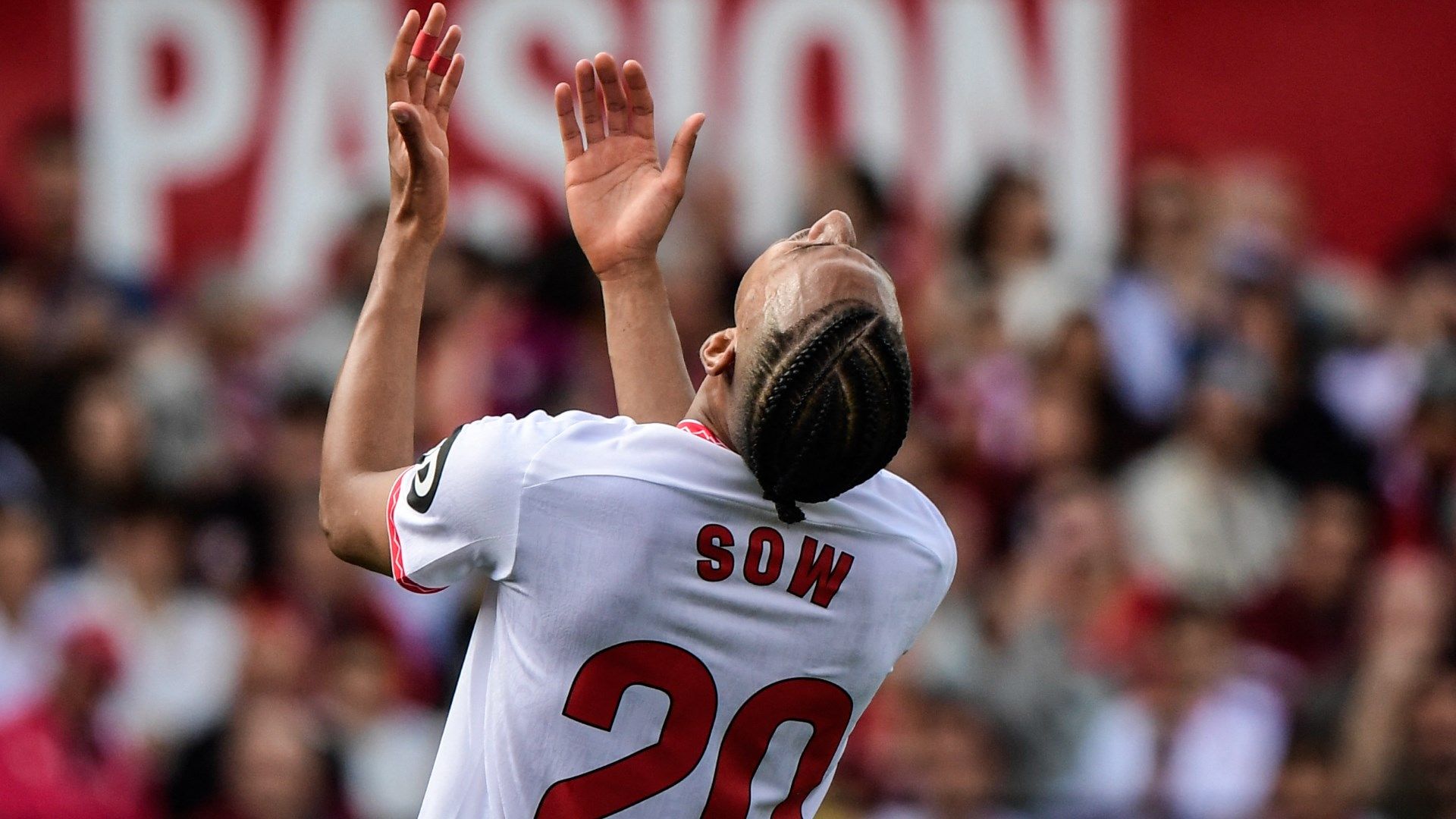 Dikur miti, tani kaosi: në FC Sevilla tani është aq e keqe sa policia duhet të ndërhyjë