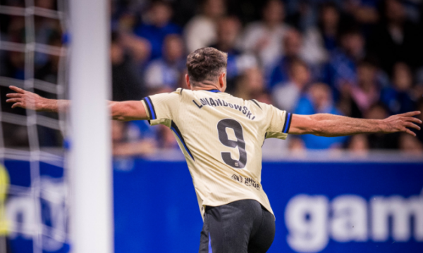 Barcelona mposht Oviedo me një rrëshqitje në tokë dhe vazhdon gjuetinë për të vërtetë