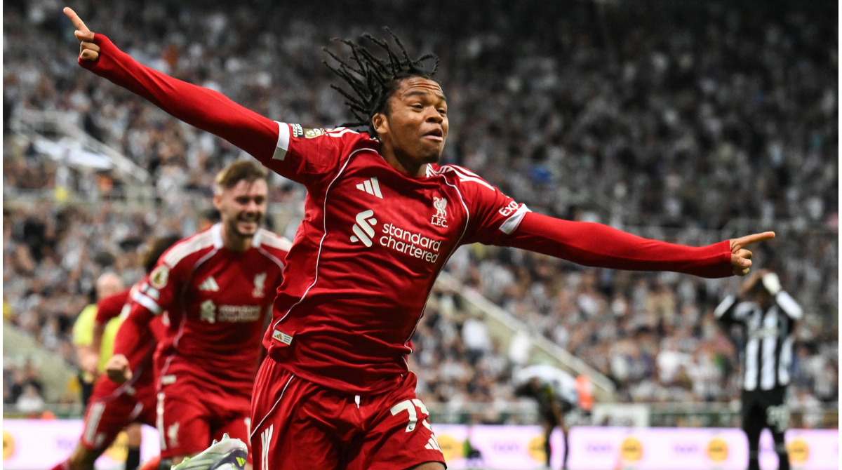 Qëllimi Fitues Historik: Liverpools Ngumoha ngjitet në Rooney