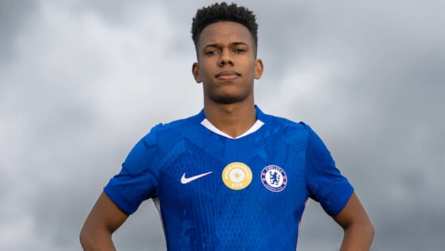 Estêvãos minutën e fundit për Chelsea lejon Liverpool të humbasë titullin e tij-