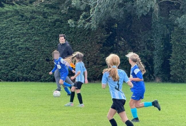 Trajneri i Bournemouth Iraola kryeson një lojë rinore pas fitores në Premier League