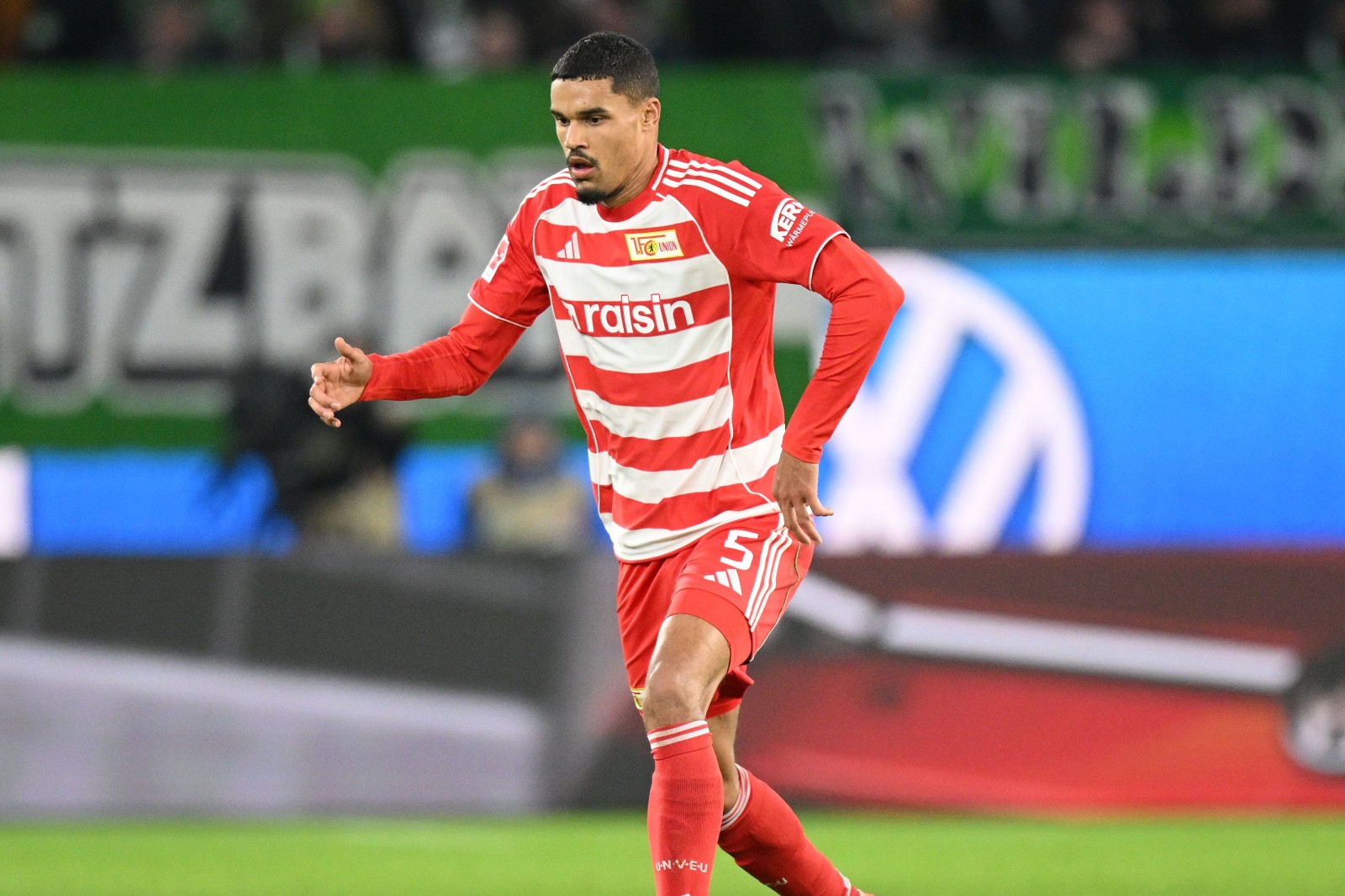 Miliona e presin Union Berlin – Danilho Doekhi “shumë i interesuar” për të kaluar në klubin e Premier League