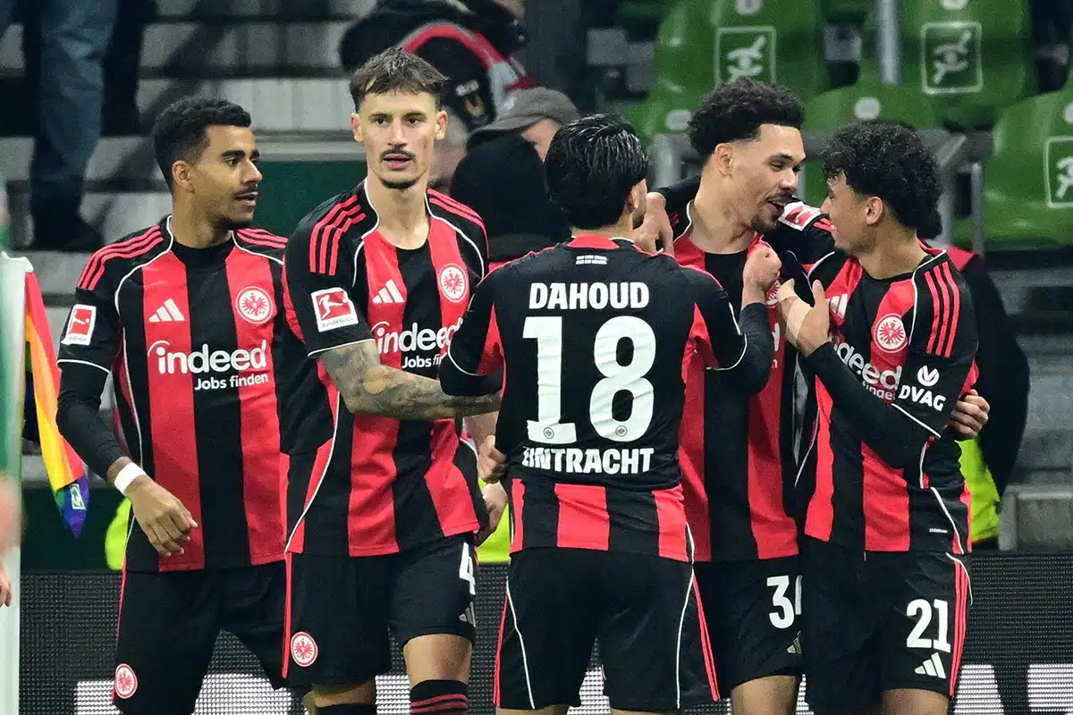 “Të gjitha klubet e Premierligës janë të interesuara” për këtë dyshe të DFB-së