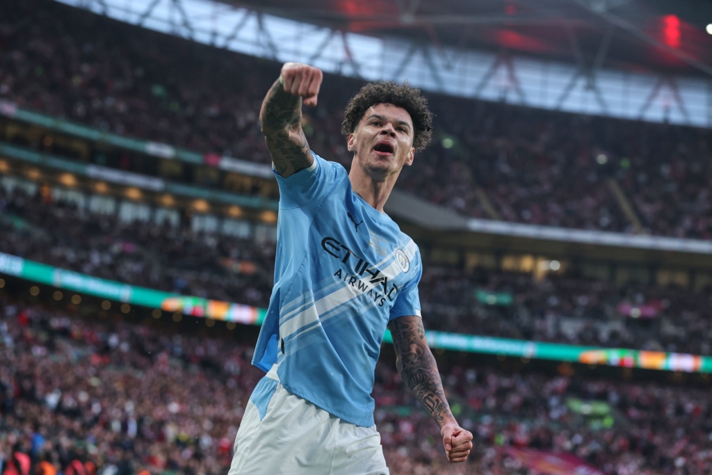 Manchester City i rrëmben Arsenalit Kupën e Ligës