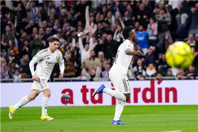 Sorgte fuer die Real Fuehrung Vinicius JuniorManu 1014809og