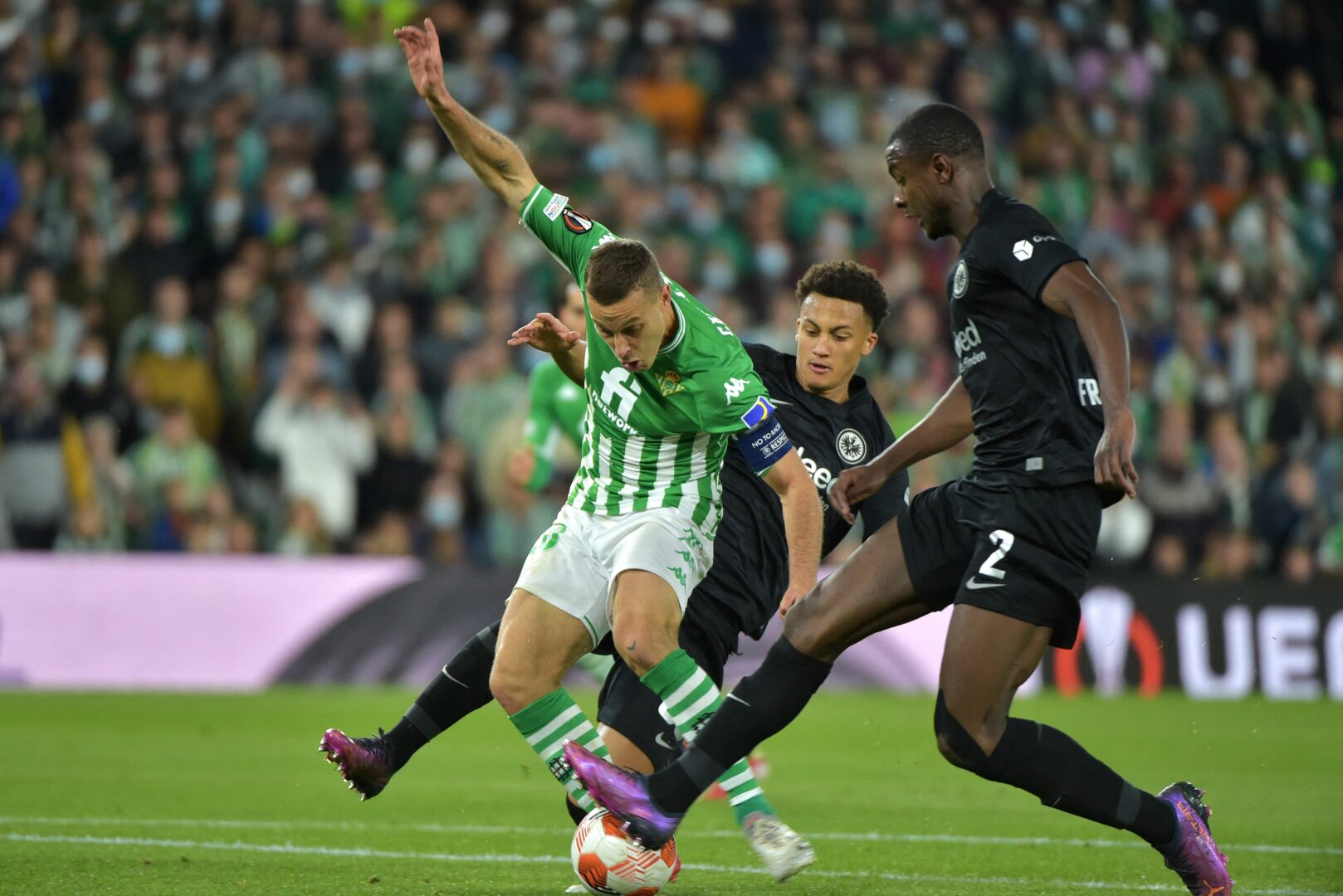 Ish-lojtari i Frankfurtit në Premier League?