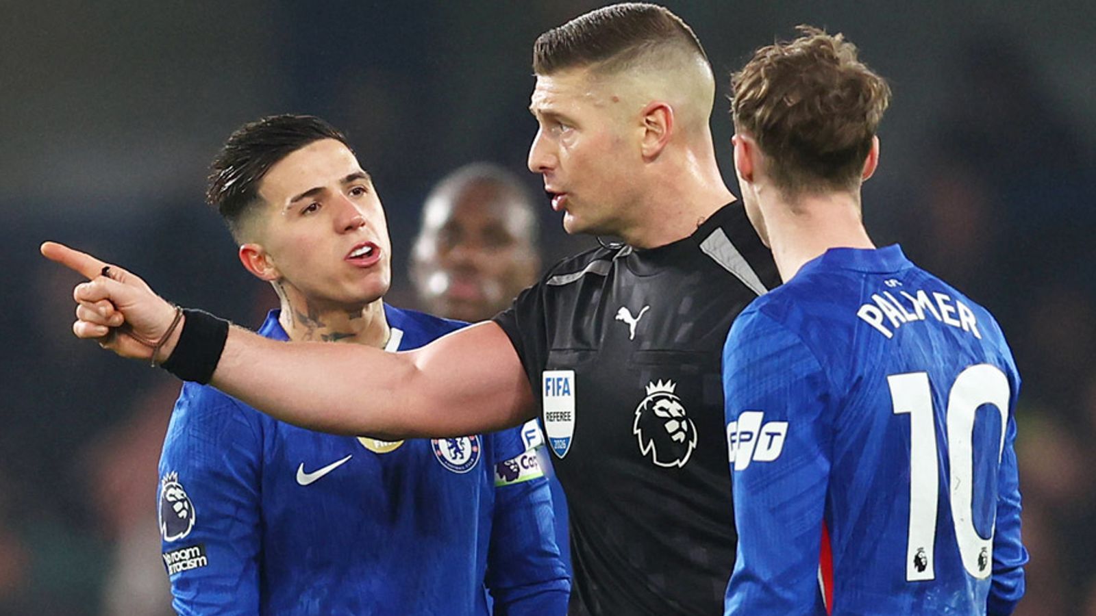 Premier League sanksionon Chelsean me gjobë dhe ndalim transferimi | Lajme nga futbolli