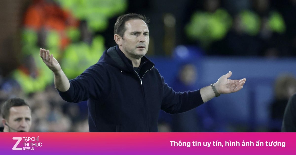 Lampard drejton Coventry-n drejt titullit të Premierligës pas 25 vitesh.