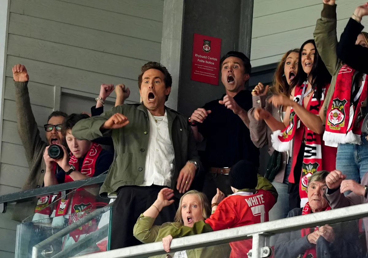 Klubi i yjeve të Hollivudit - Katër fitore në Premier League: Wrexham synon diçka historike - Sport