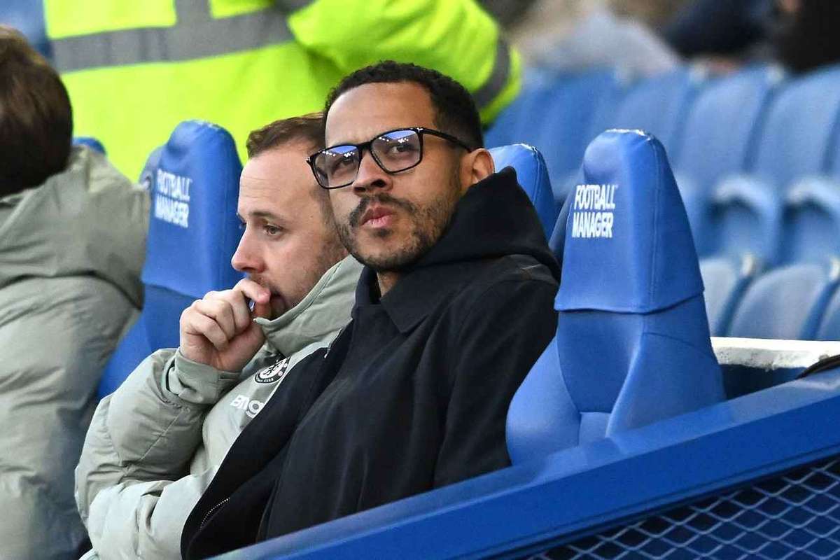 Kaos në Stamford Bridge: Kush do ta zbusë Chelsea FC pas tërmetit Rosenior?
