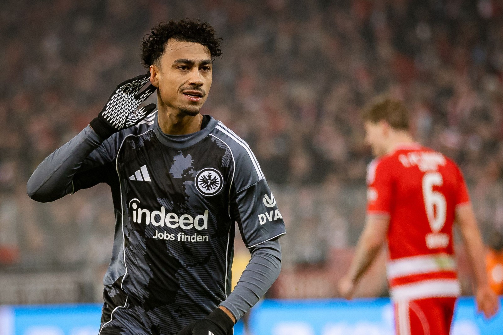 Zëvendësimi për Nathaniel Brown: Eintracht Frankfurt kërkon një yll të Ligës Premier për transferim të lirë