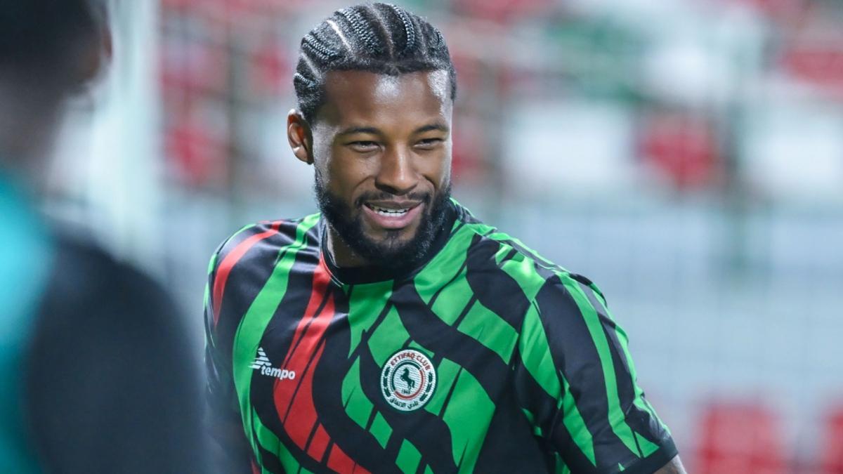 Wijnaldum del në treg