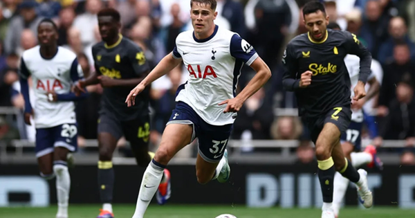 Tottenhami është nervoz në ditën e fundit të sezonit.