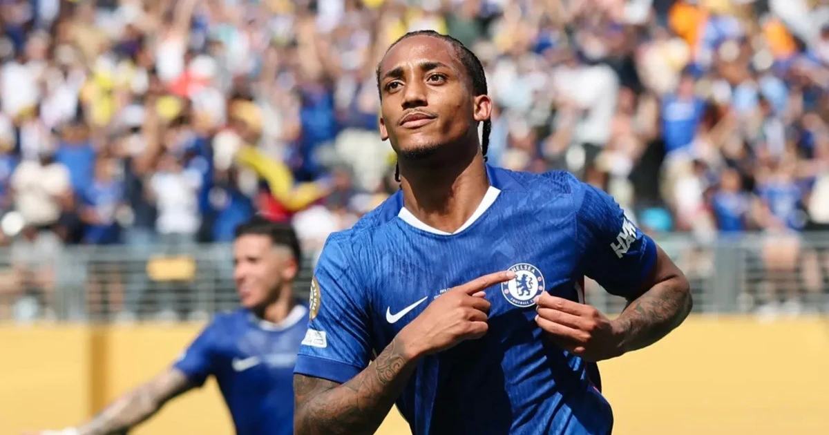 Lajmet e transferimeve nga 27 maji: Chelsea sqaron të ardhmen e Joao Pedro.