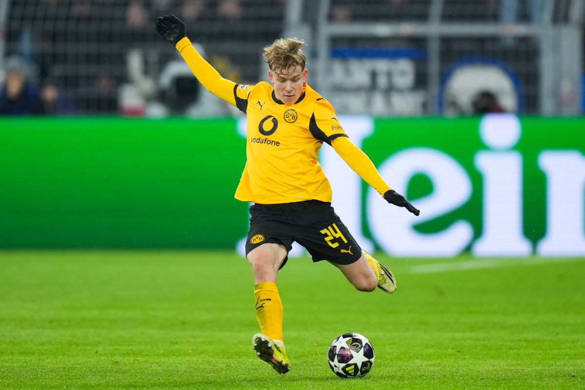 Klubet më të mira angleze në pamje: A po ëndërron mbrojtësi i BVB Svensson për një lëvizje në Premier League?