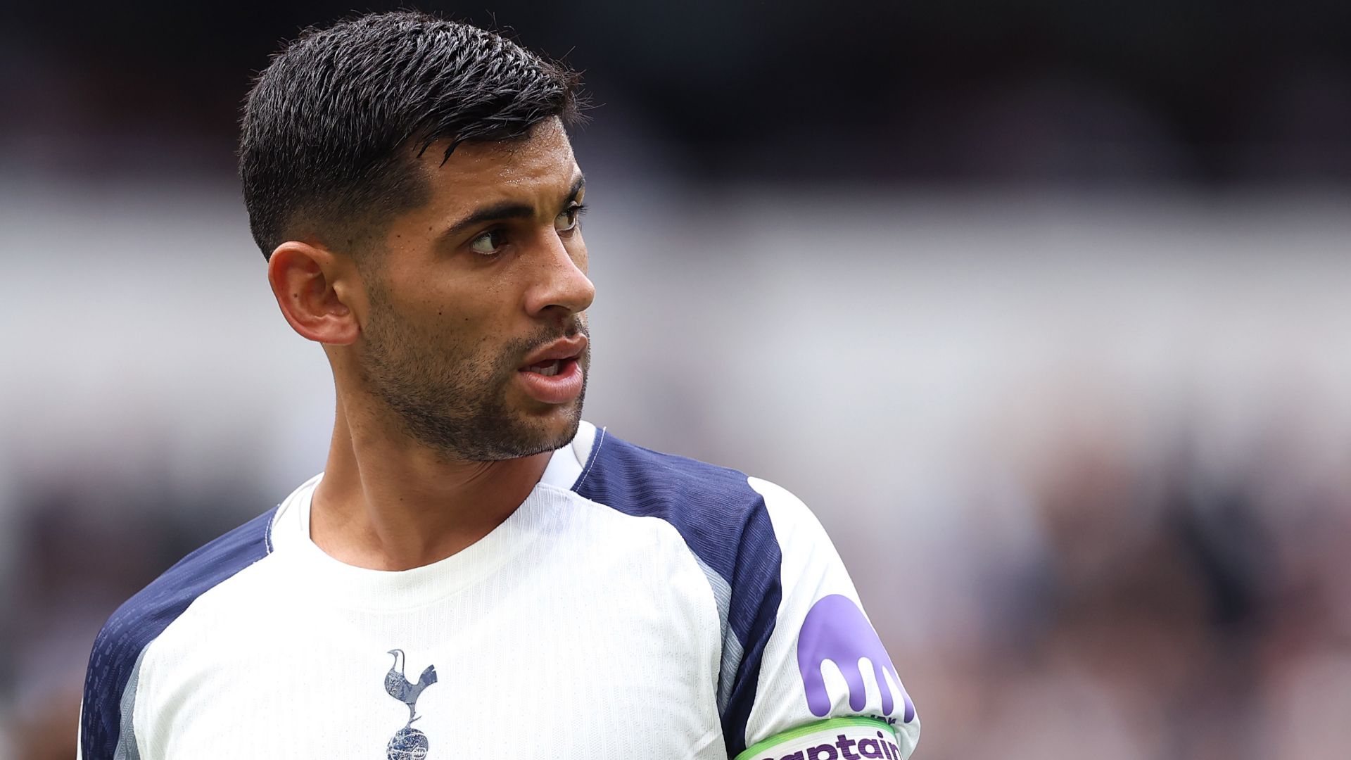 Stuhi indinjate para përballjes së rënies! Kapiteni i Tottenham, Cristiano Romero i kthen fansat e tij kundër tij