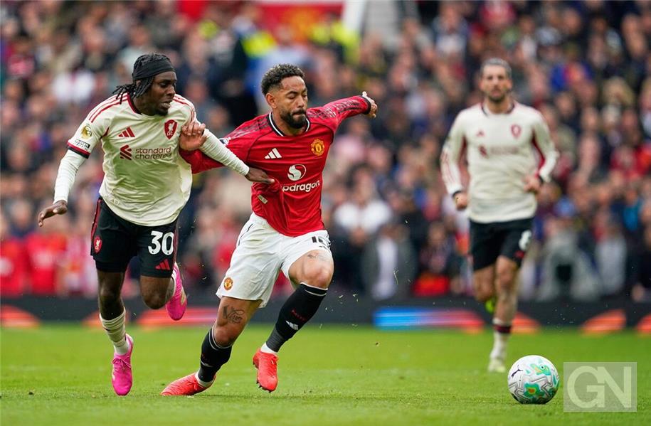 Liverpooli humbet nga Man United