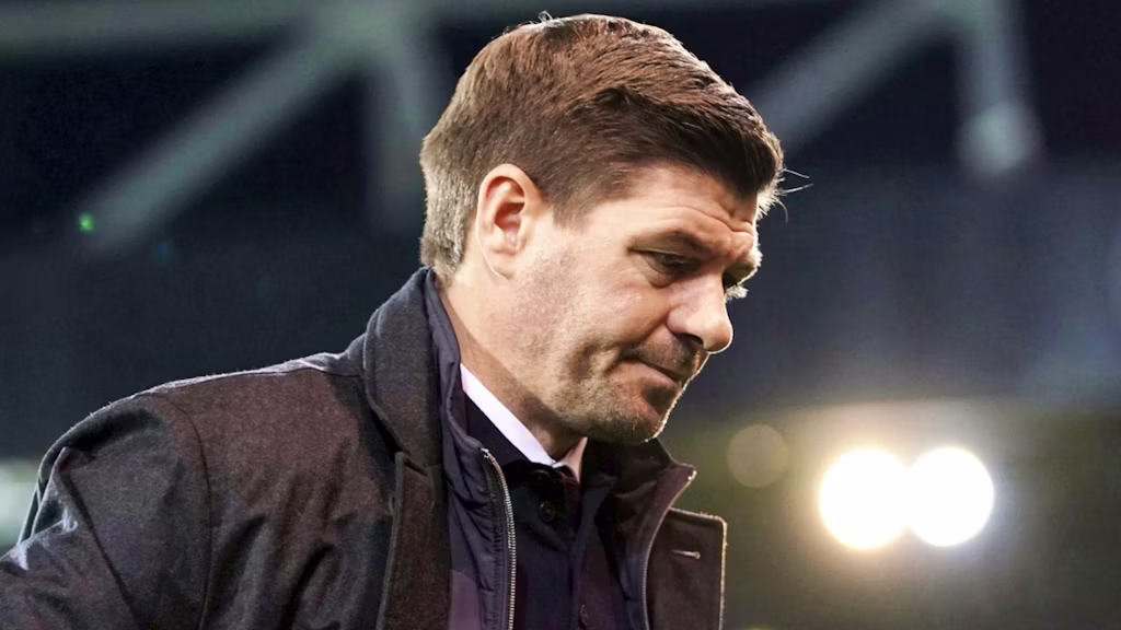 E gjashta nga dhjetë ndeshjet e Premier League u anuluan këtë fundjavë