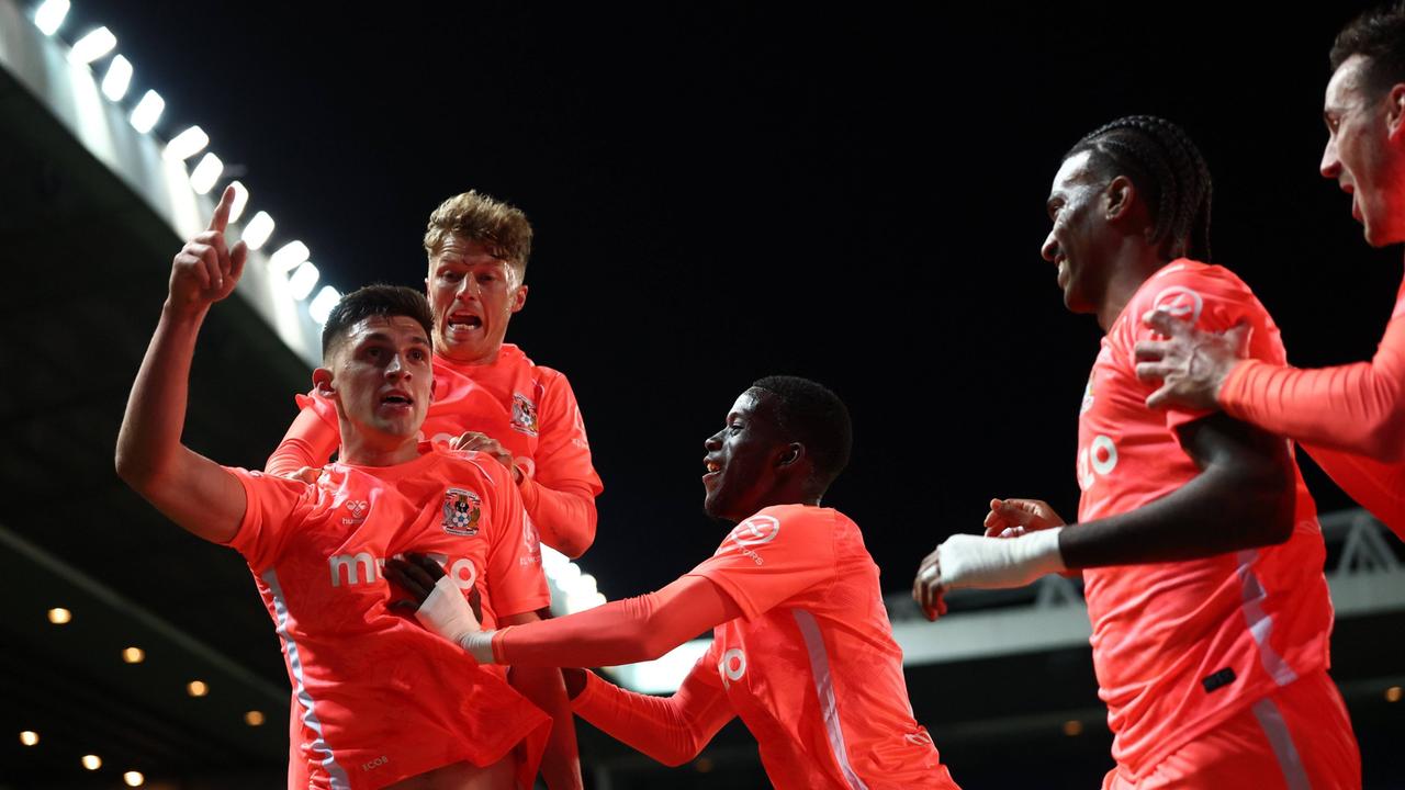 Promovimi pas 25 vitesh: Coventry City rikthehet në Premierligë