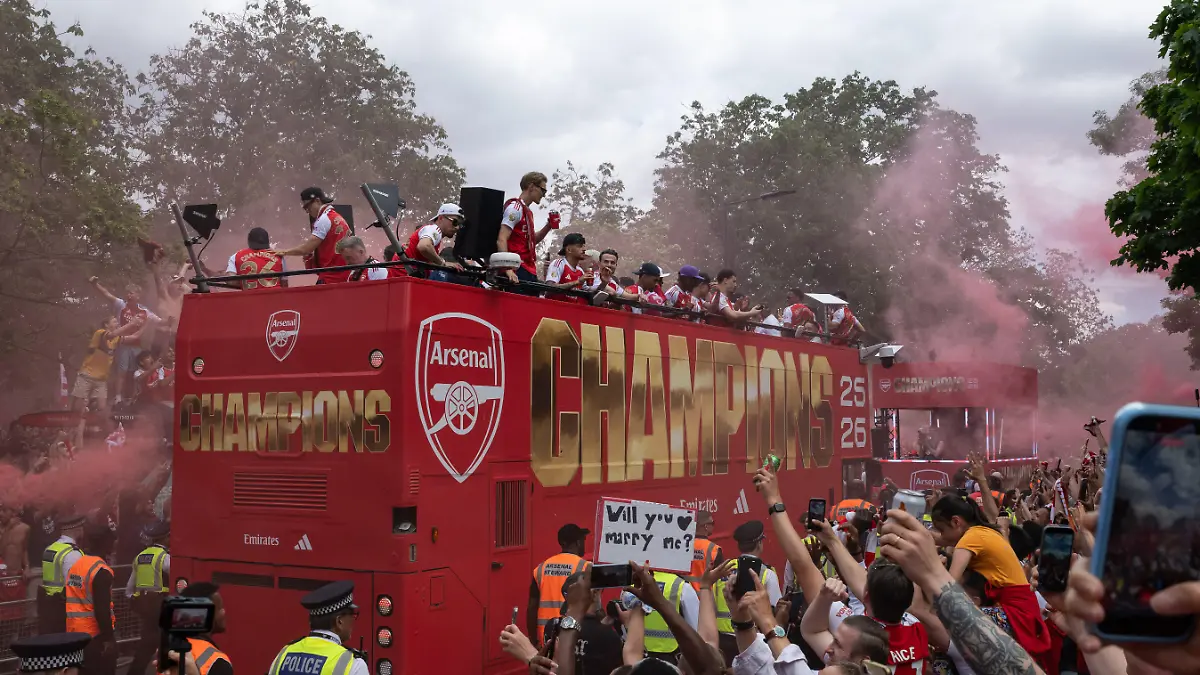 Premier League: Përshkallëzohet festimi i kampionatit të Arsenalit – gjashtë të plagosur me thikë