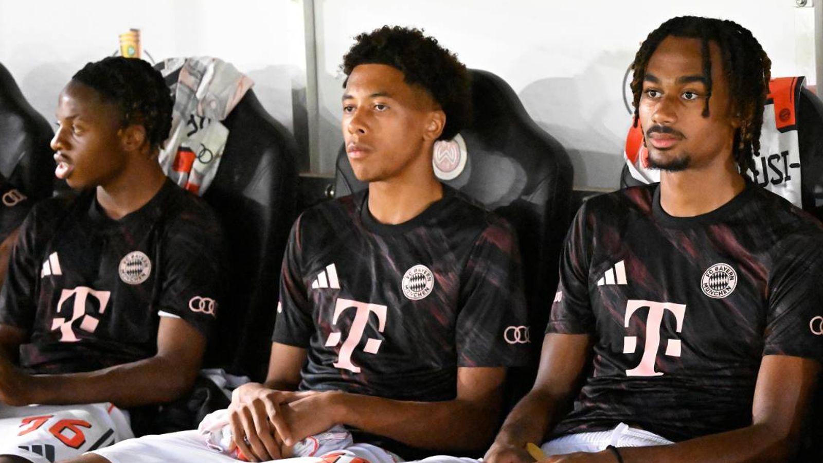 FC Bayern i dorëzon Jonah Kusi-Asare FC Fulham në Premier League | Lajmet e futbollit