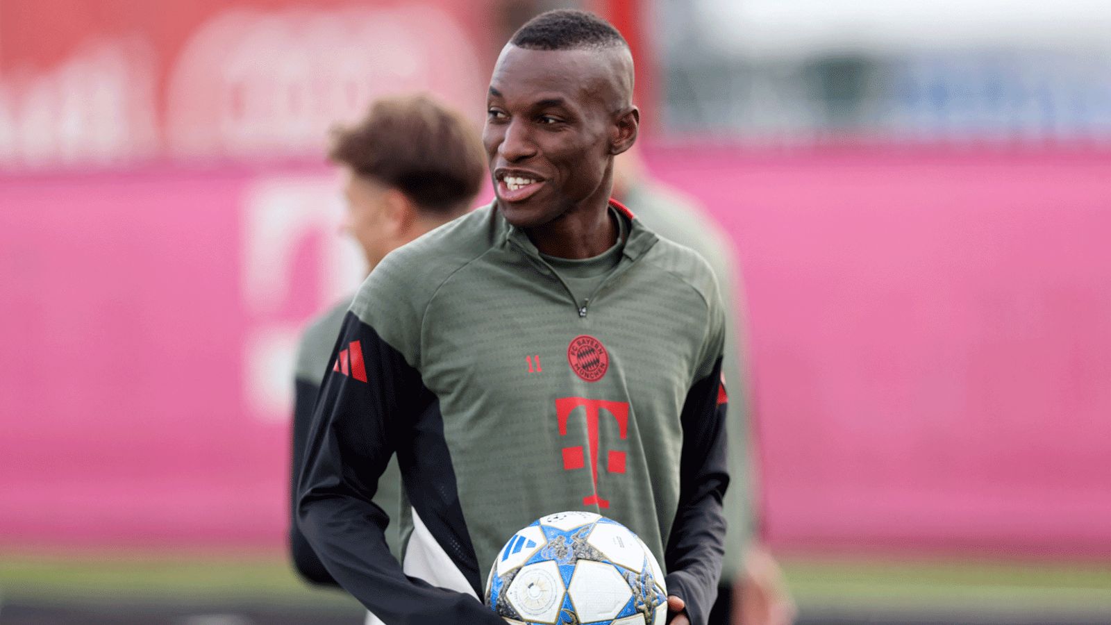 Si pasardhës i një transferimi rekord: Ish-ylli i Bayern-it, Nicolas Jackson, transferohet brenda Premier League