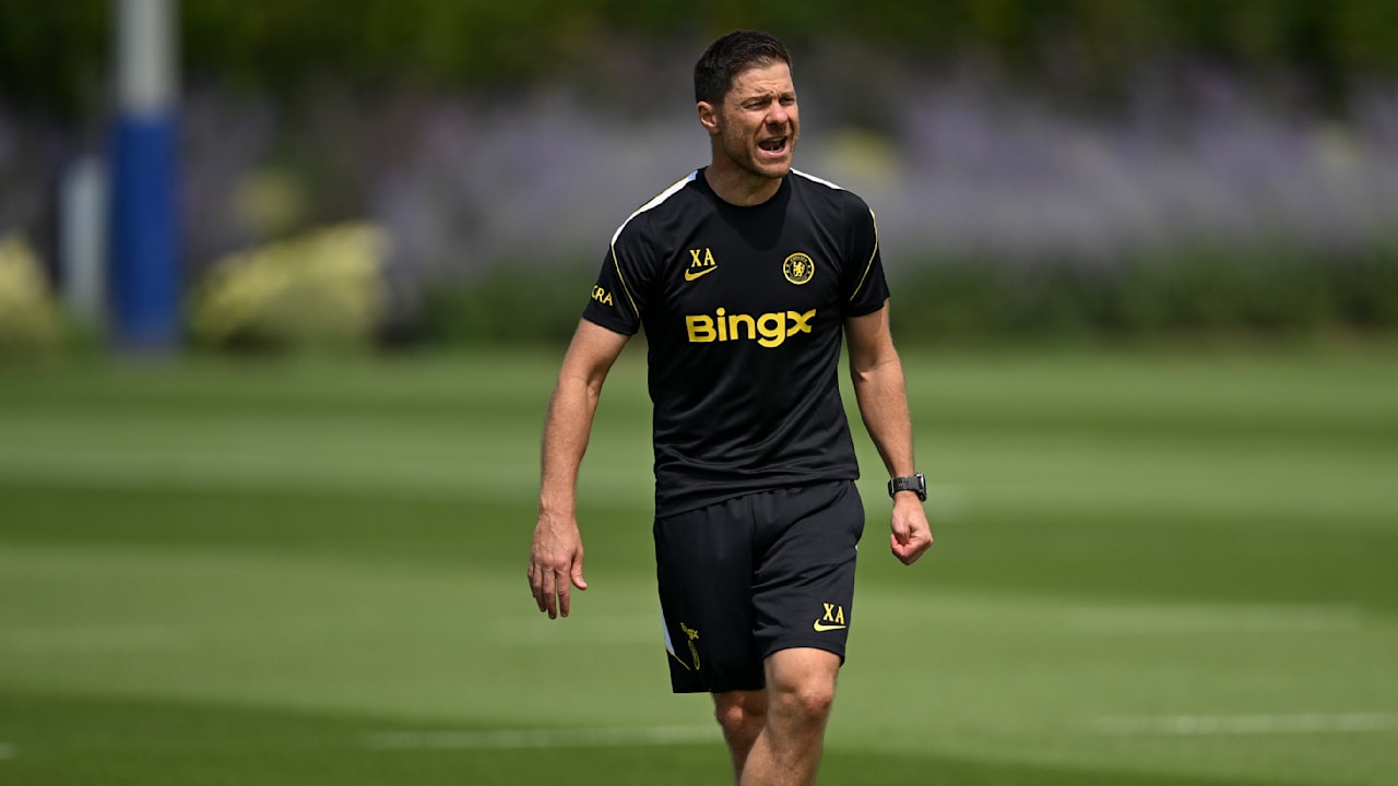 Premier League: Xabi Alonso largon me sëpata këta pesë yje të Chelseat! | futbolli
