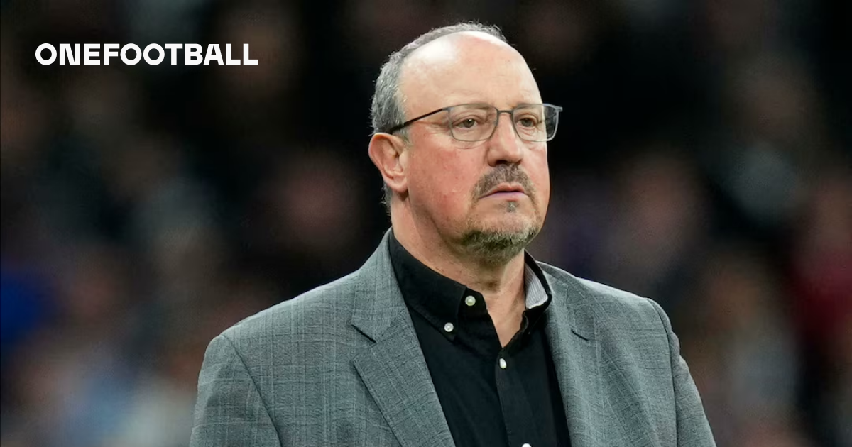 Ish-trajneri i Liverpool-it hap dyert për rikthimin në Premier League