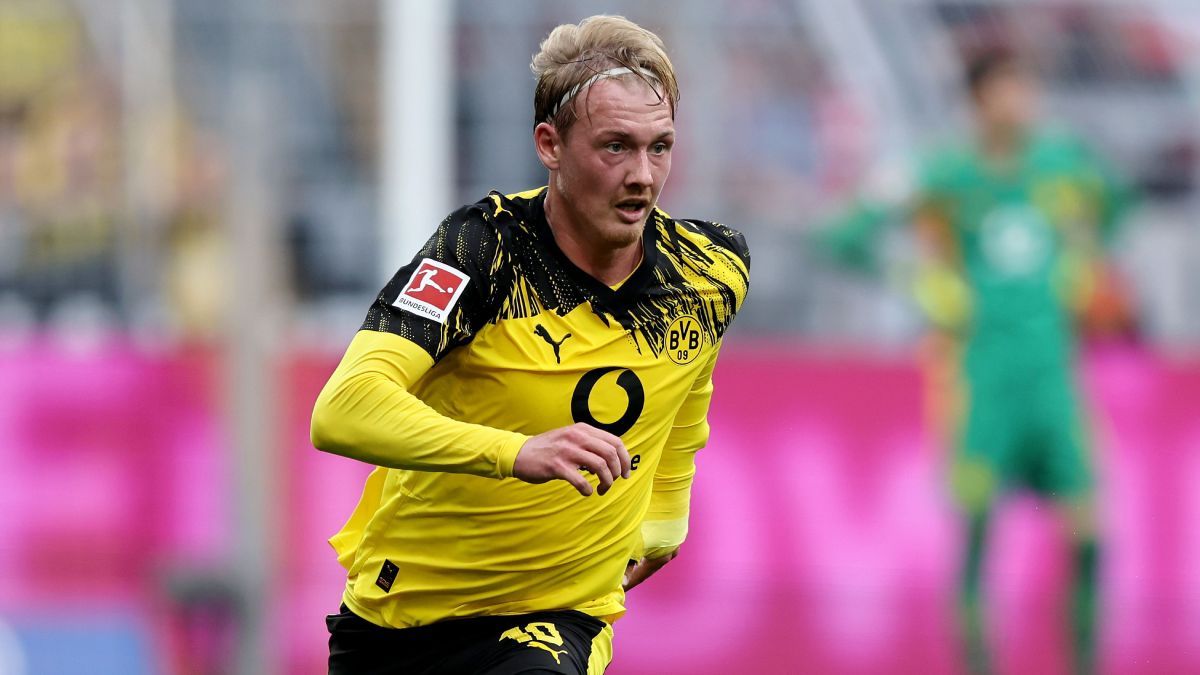 Klubi i Premierligës, Leeds United, me sa duket dëshiron ish-yllin e BVB-së, Julian Brandt