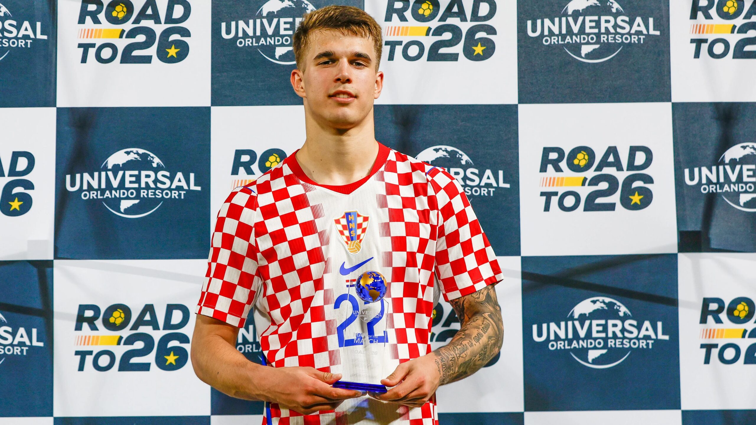 Luka Vuskoviç bëhet një transferim i ri rekord: klubet e Premier League thuhet se ranë dakord për një marrëveshje spektakolare