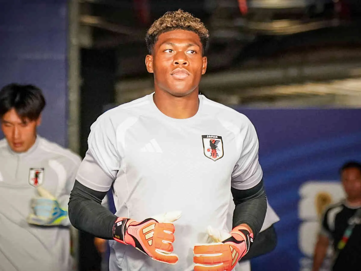 Portieri i kombëtares japoneze, Zion Suzuki po kalon në Premier League